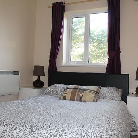 Serviced Apartments Wexford Szoba fotó