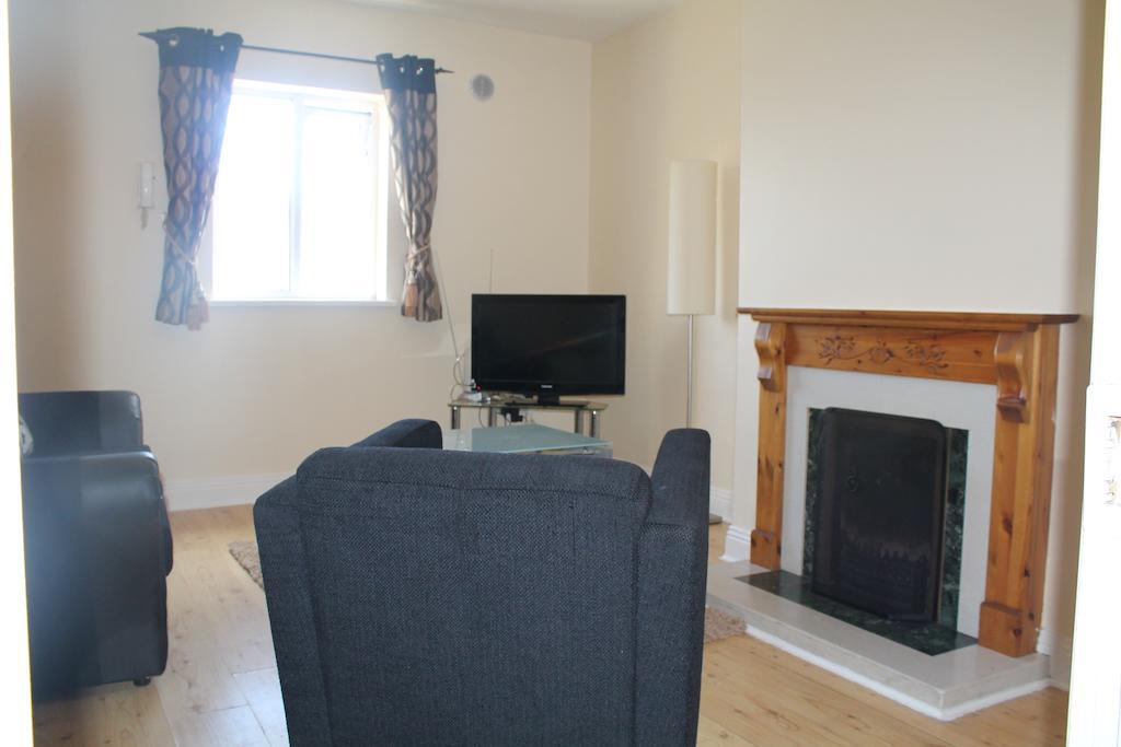 Serviced Apartments Wexford Szoba fotó