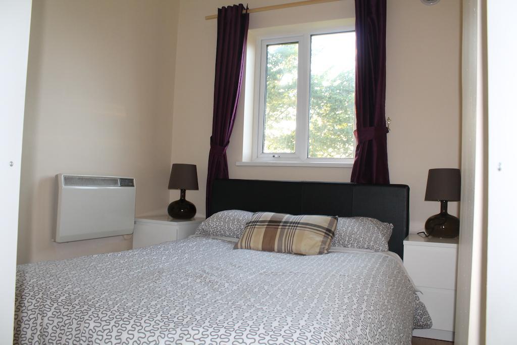 Serviced Apartments Wexford Szoba fotó