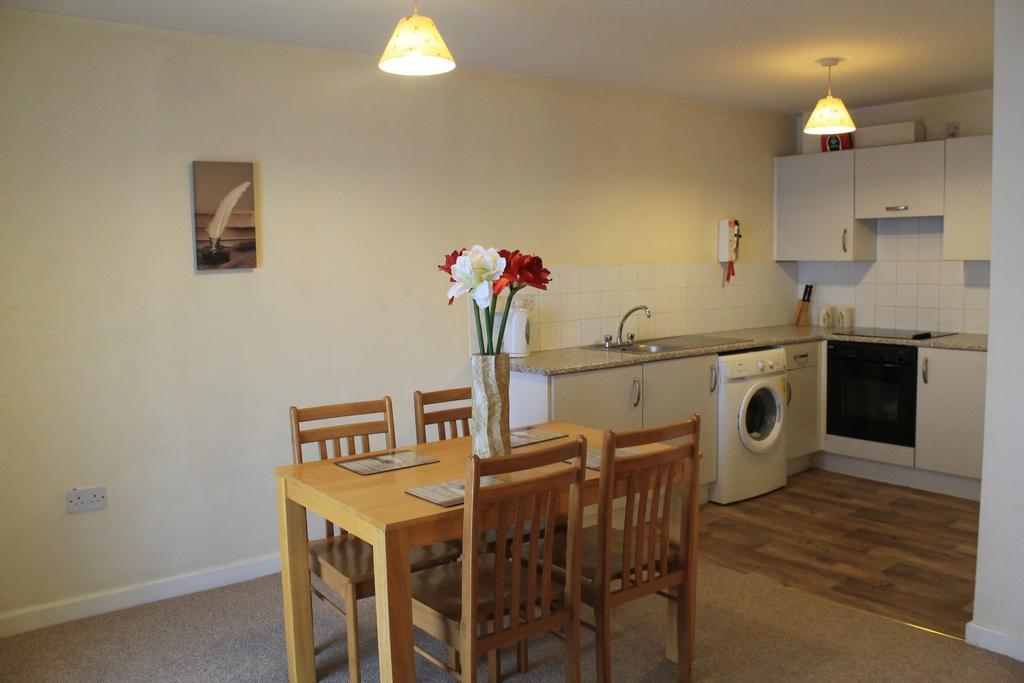 Serviced Apartments Wexford Szoba fotó